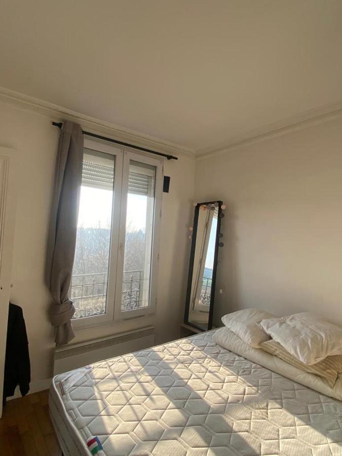 Appartement Ensoleille, Central Et Tout Equipe Avec Vue Tour Eiffel Et Pantheon Paris Eksteriør billede